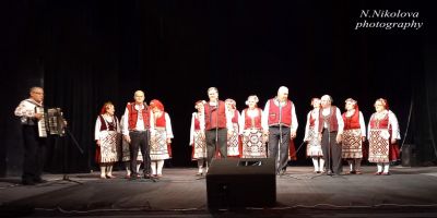 Групи за автентичен фолклор 12