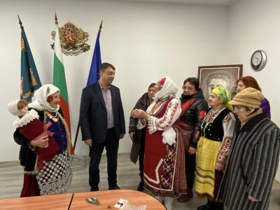 Групи за автентичен фолклор 7