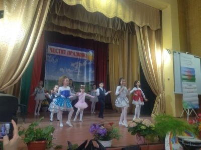 Балетна школа,,Лиденс'' на пролетен коцерт ,,Слънцето е едно за всички" в с.Бабук 3