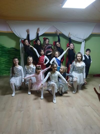 Балетна школа,,Лиденс'' на пролетен коцерт ,,Слънцето е едно за всички" в с.Бабук 6