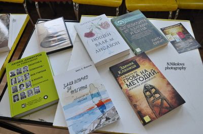 Читалищна библиотека "Доростол" 8