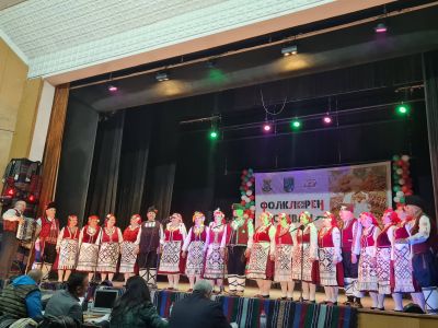 ФГ,,Добруджа'' с участие в II Национален фолклорен фестивал ,,Иван Михов'' с.Белозем 6