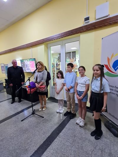 Изложба на Школата по изобразително изкуство 1