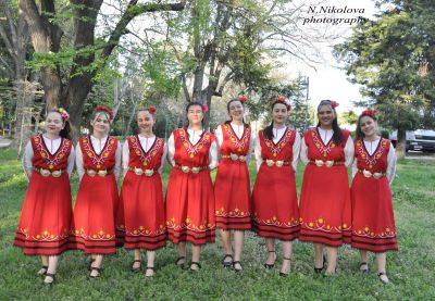 Ансамбъл за народни песни и танци "Силистра" 11
